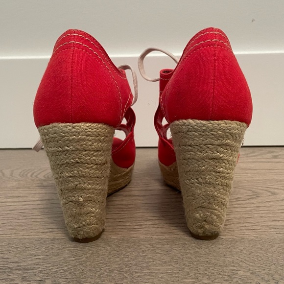 Call it Spring Sneaker Style Wedge - Picture 4 of 6